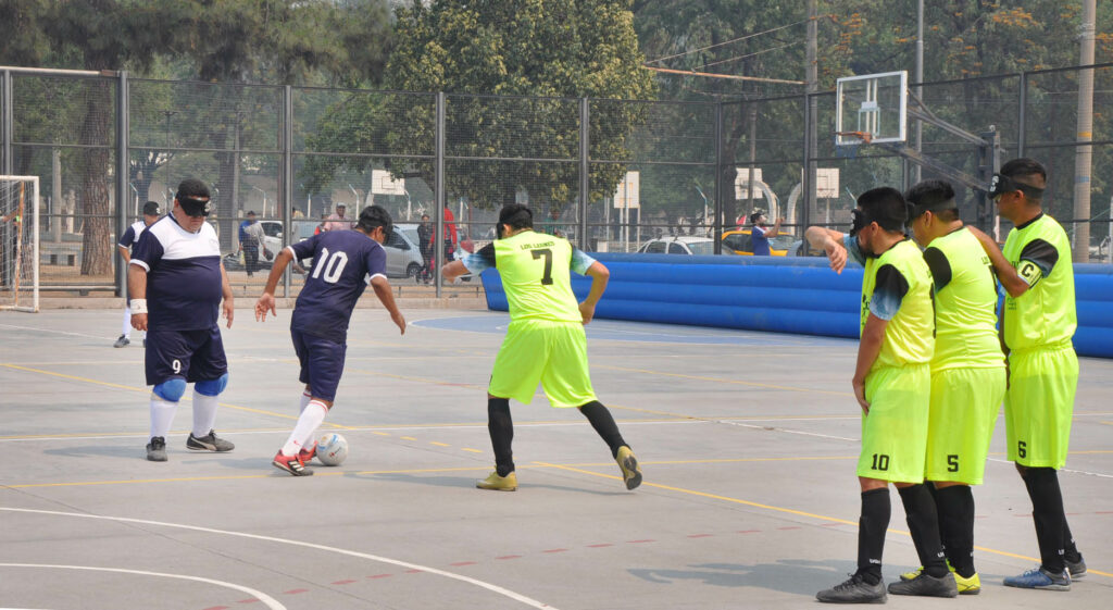 Torneo de fútbol para ciegos, el fin de semana en el Parque San Martín