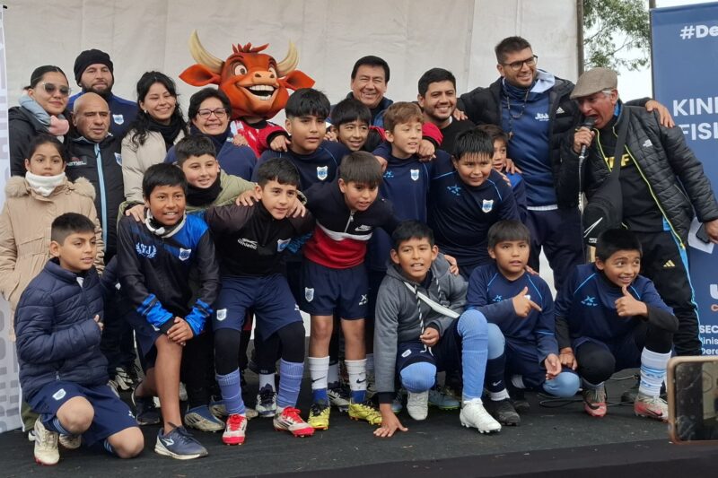 Emotivo homenaje a Manuel “el Negro” Guerrero en el Torneo de La CAI