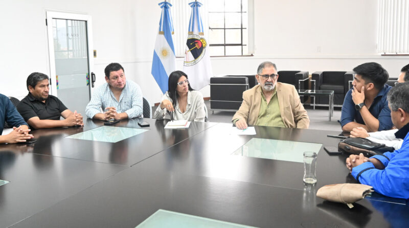 Autoridades del municipio y de la Liga Jujeña de Futbol renovaron compromiso de colaboración en beneficio de los clubes capitalinos
