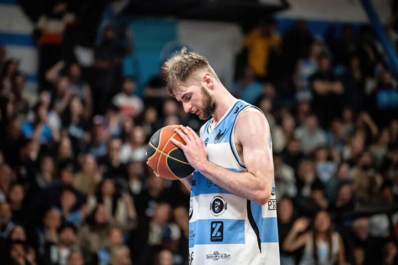 El ucraniano Andriy Grytsak se incorpora a Jujuy Básquet