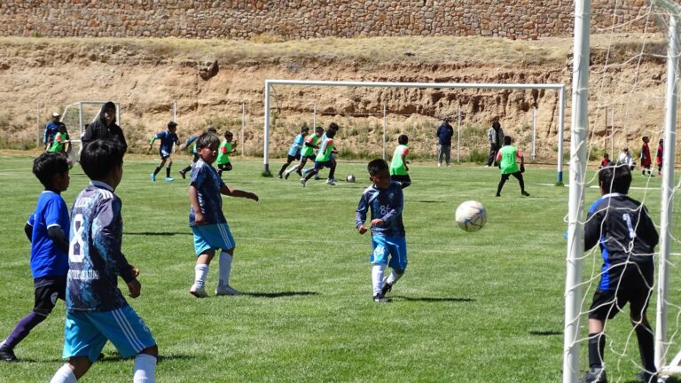 LA LIGA DE FÚTBOL INFANTIL VOLVIÓ CON TODO EN LA QUIACA